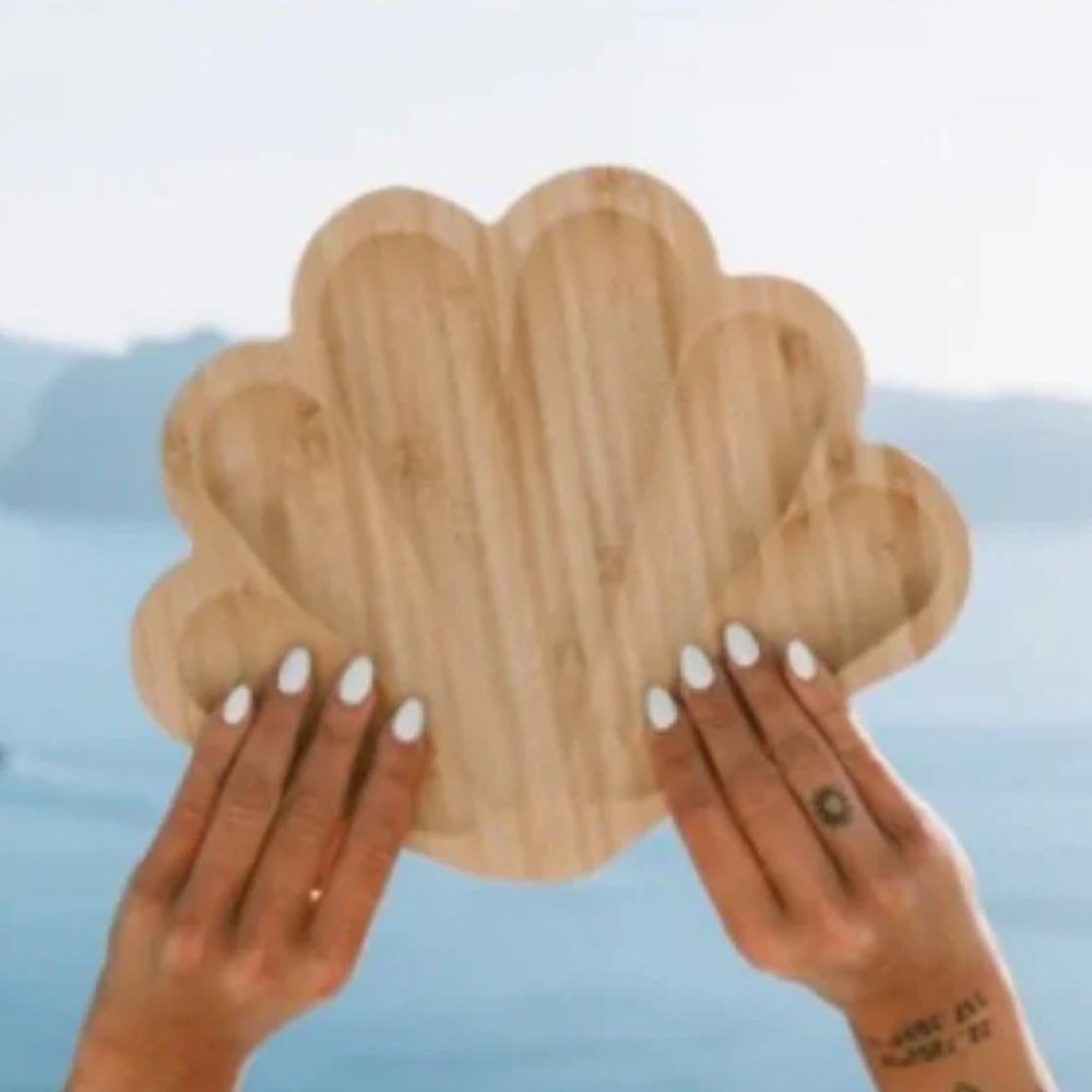 Beachly Bombshell Catchall Tray NWT Beachly